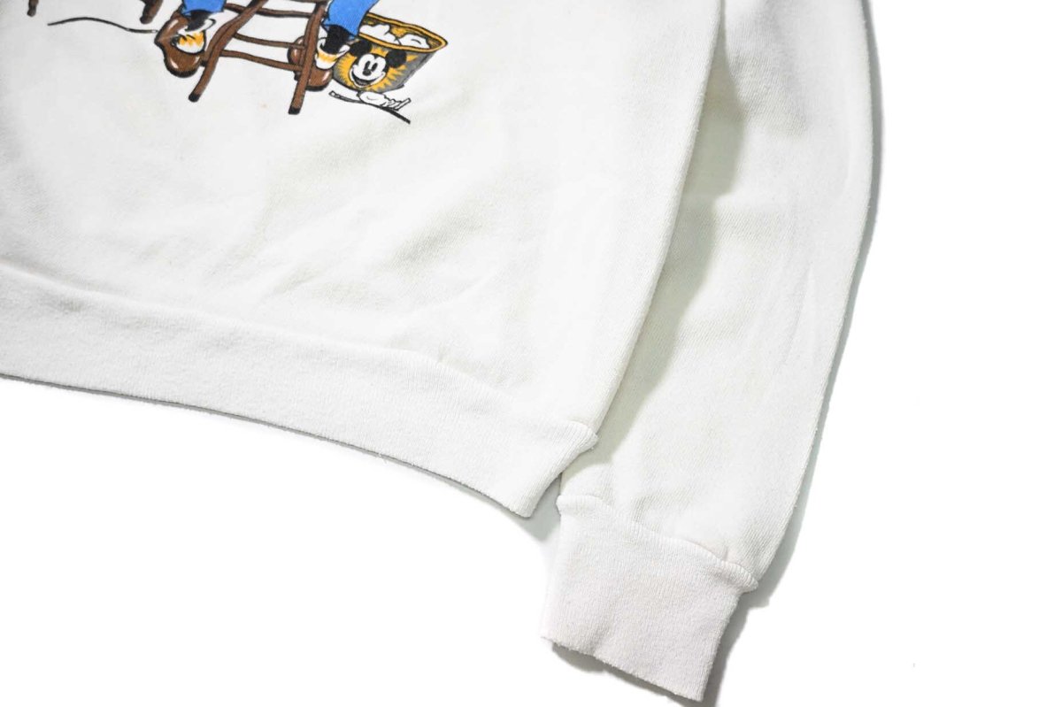 画像3: 80s Used Disney Raglan Sleeve Sweat Shirt made in USA (3)