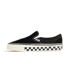 画像1: VANS PREMIUM LX Classic Slip-On 98 Chckrbrd Sidewall Black/Marshmallow バンズ　 (1)