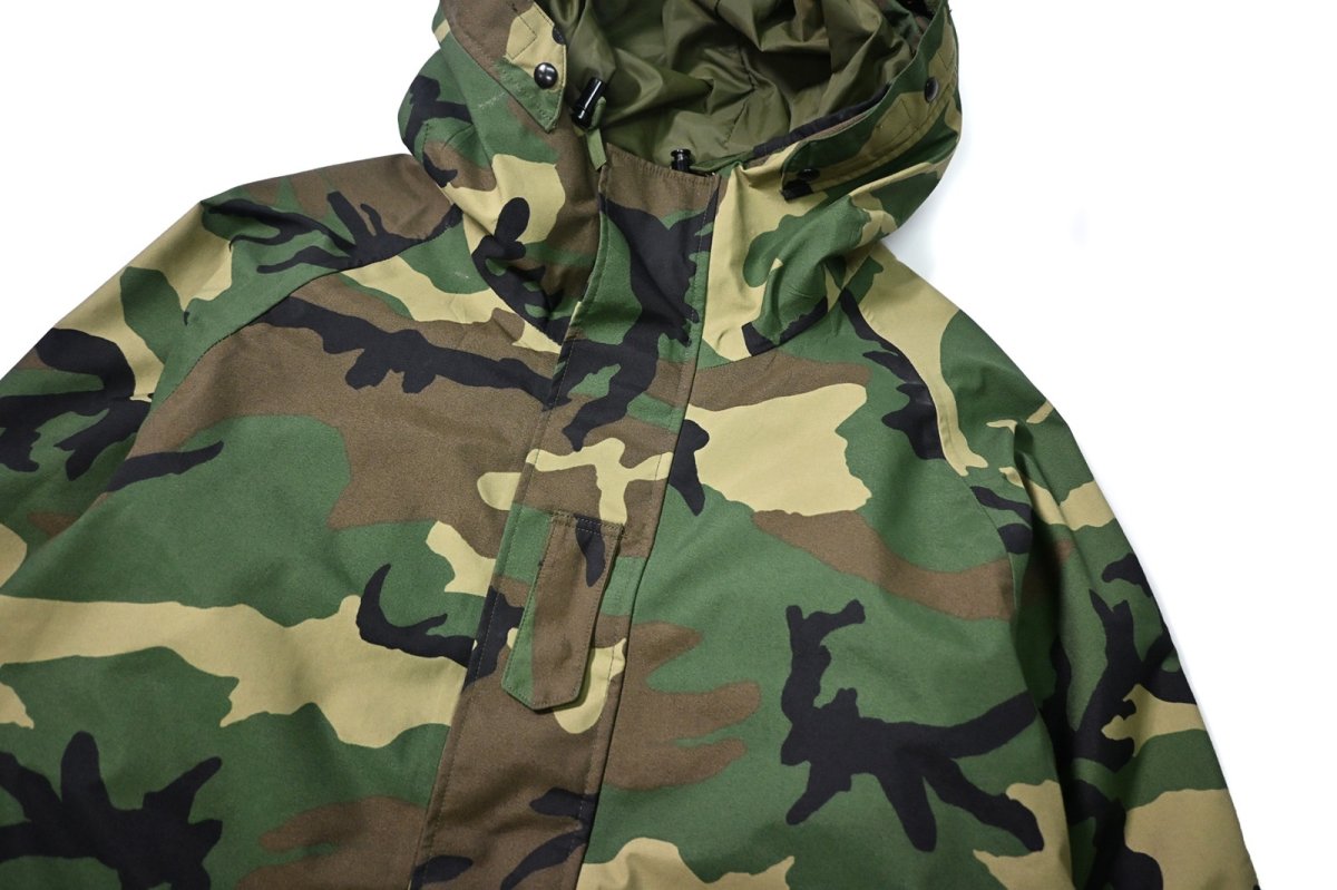 画像2: 98' Used Us Army ECWCS Gen1 GORE-TEX Parka Woodland Camo (2)