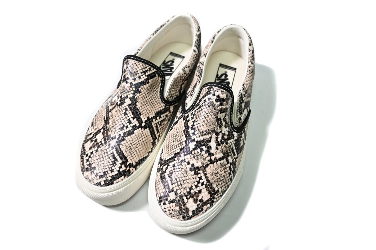 画像2: VANS Classic Slip-On PYTHON Turtledove バンズ　 (2)