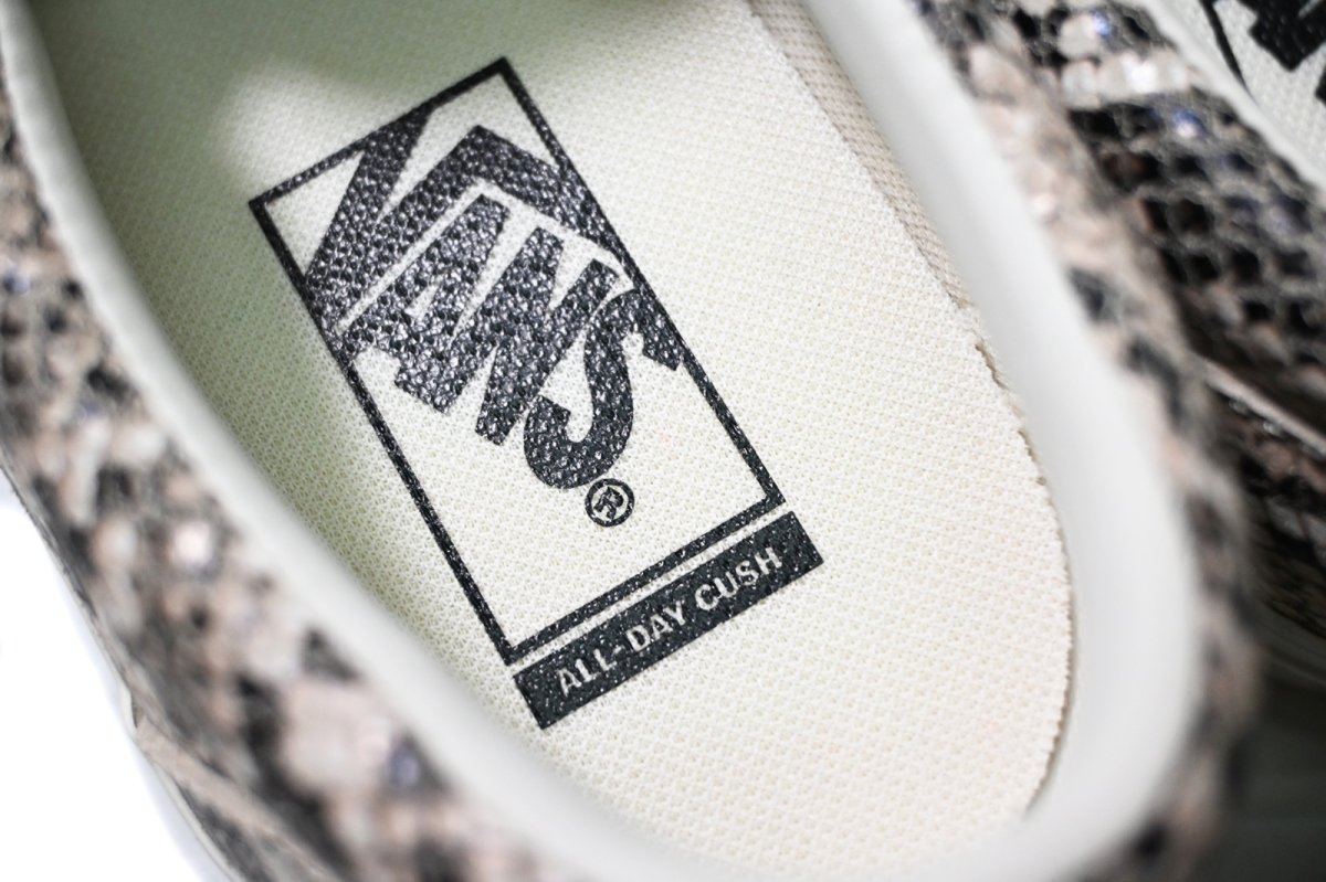 画像3: VANS Classic Slip-On PYTHON Turtledove バンズ　 (3)