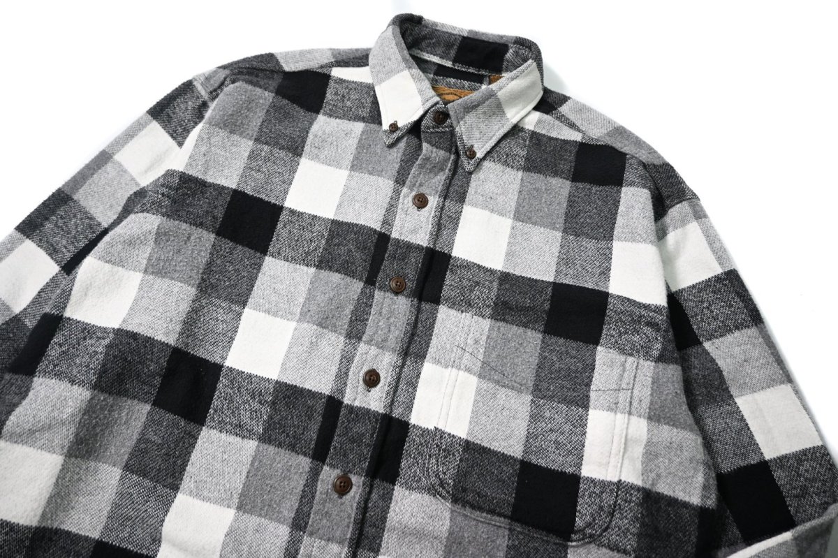 画像2: 90-00s Used St John's Bay Heavy Flannel Shirt (2)