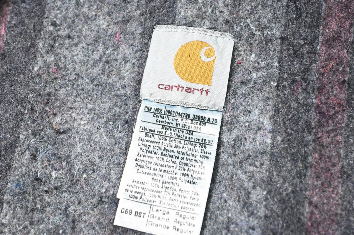 画像6: 03' Deadstock Carhartt Washed Denim Blanket Lined Chore Coat made in USA (6)