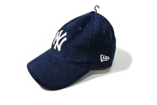 画像2: MoMA × New Era New York Yankees Corduroy Cap Navy (2)